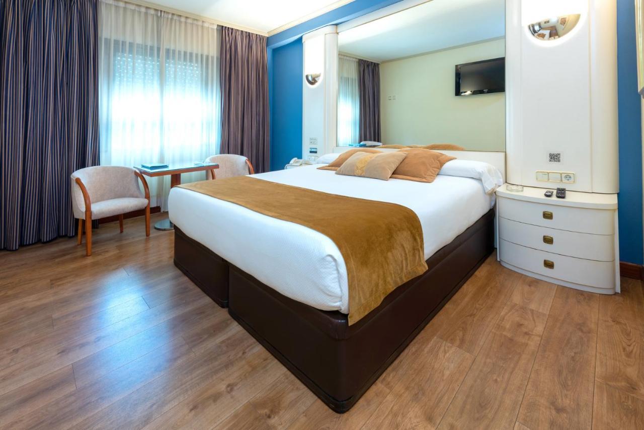 Motel Jardin Олейрос Екстер'єр фото
